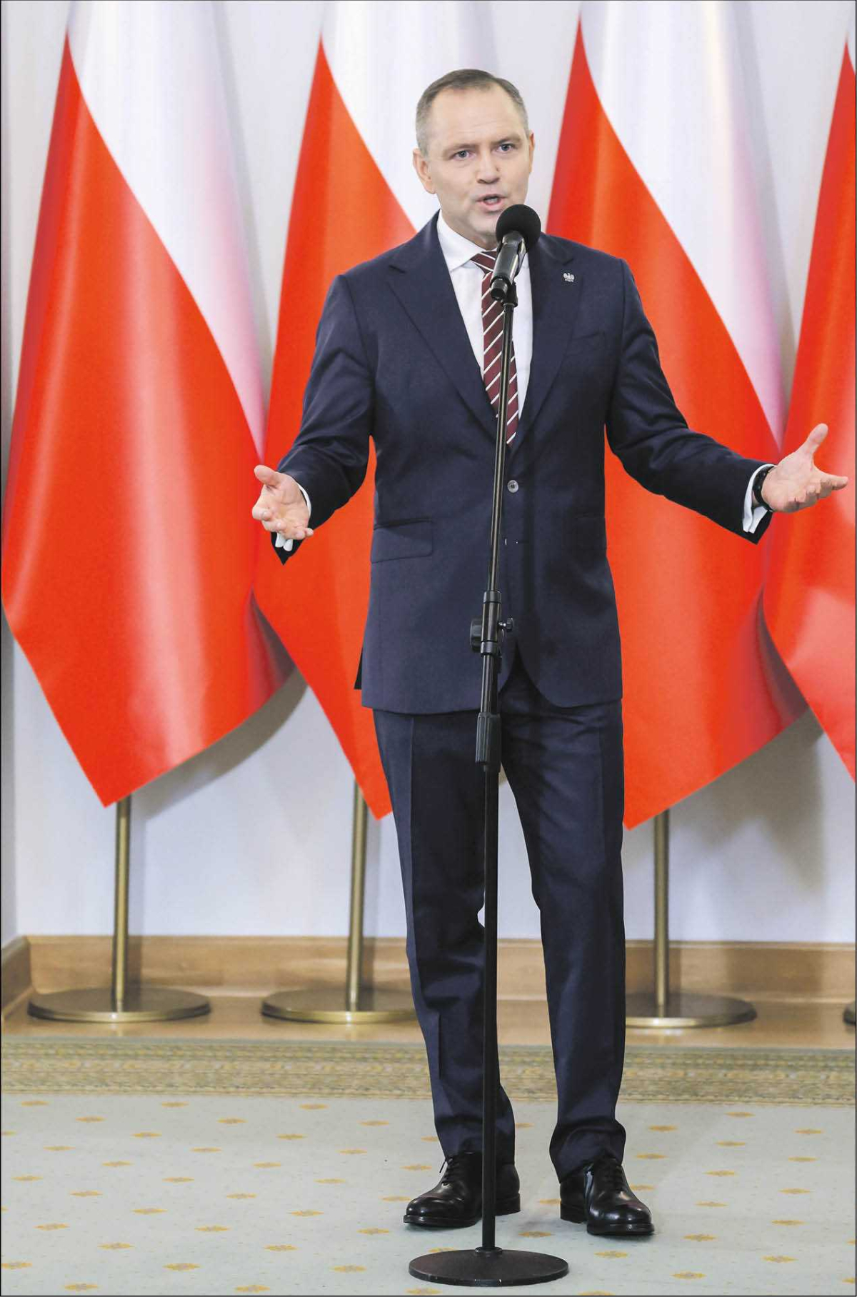 Prezydent Karol Nawrocki przekonuje, że nie zgadza się na przepisy, które są nadregulacją i mogą wypychać polskie firmy za granicę