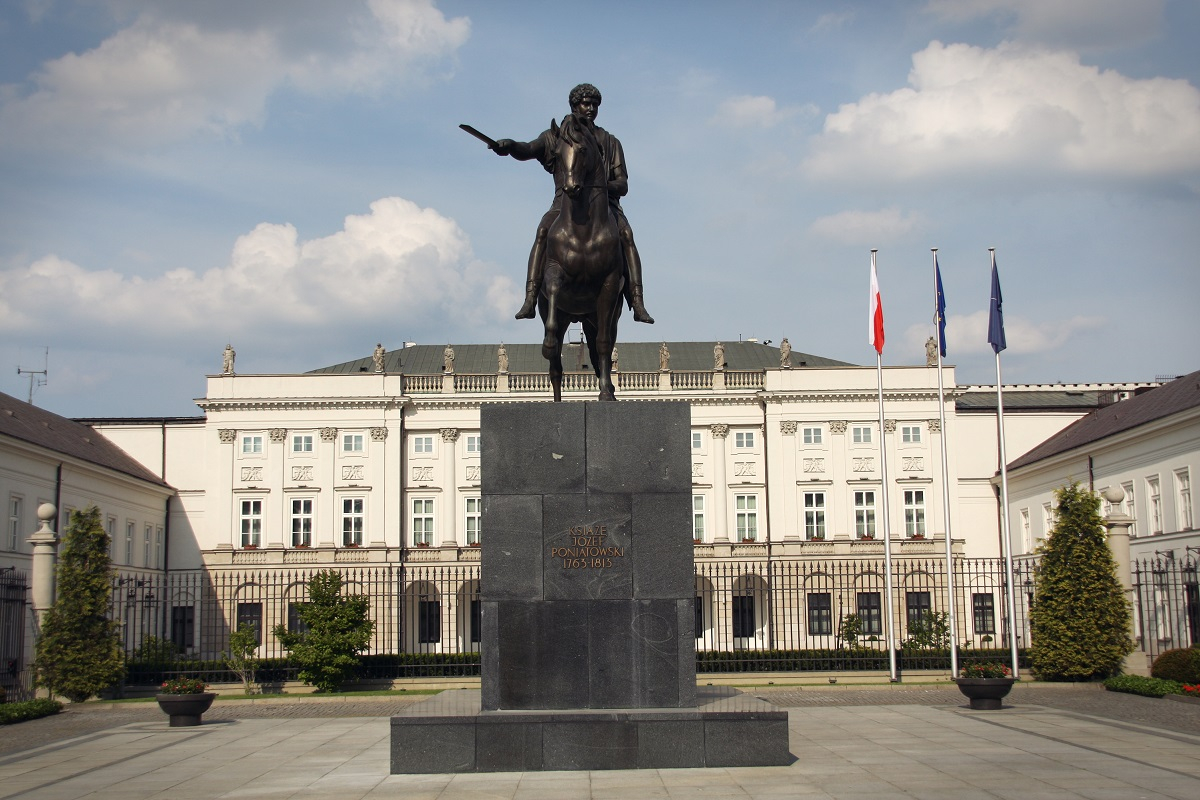 pałac prezydencki pałac namiestnikowski pałac radziwiłłów prezydent rzeczypospolitej głowa państwa szef państwa książę józef poniatowski książę pepi