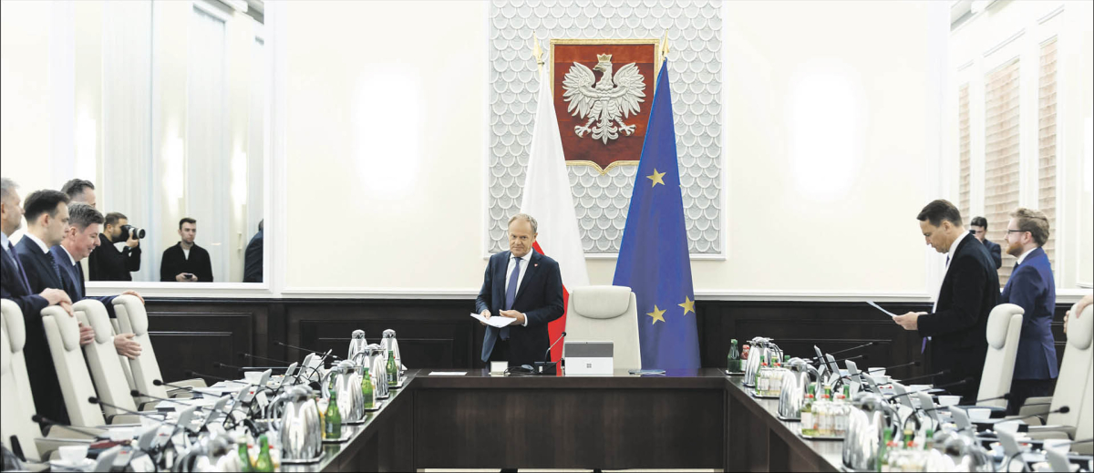 Premier Donald Tusk na posiedzeniu rządu