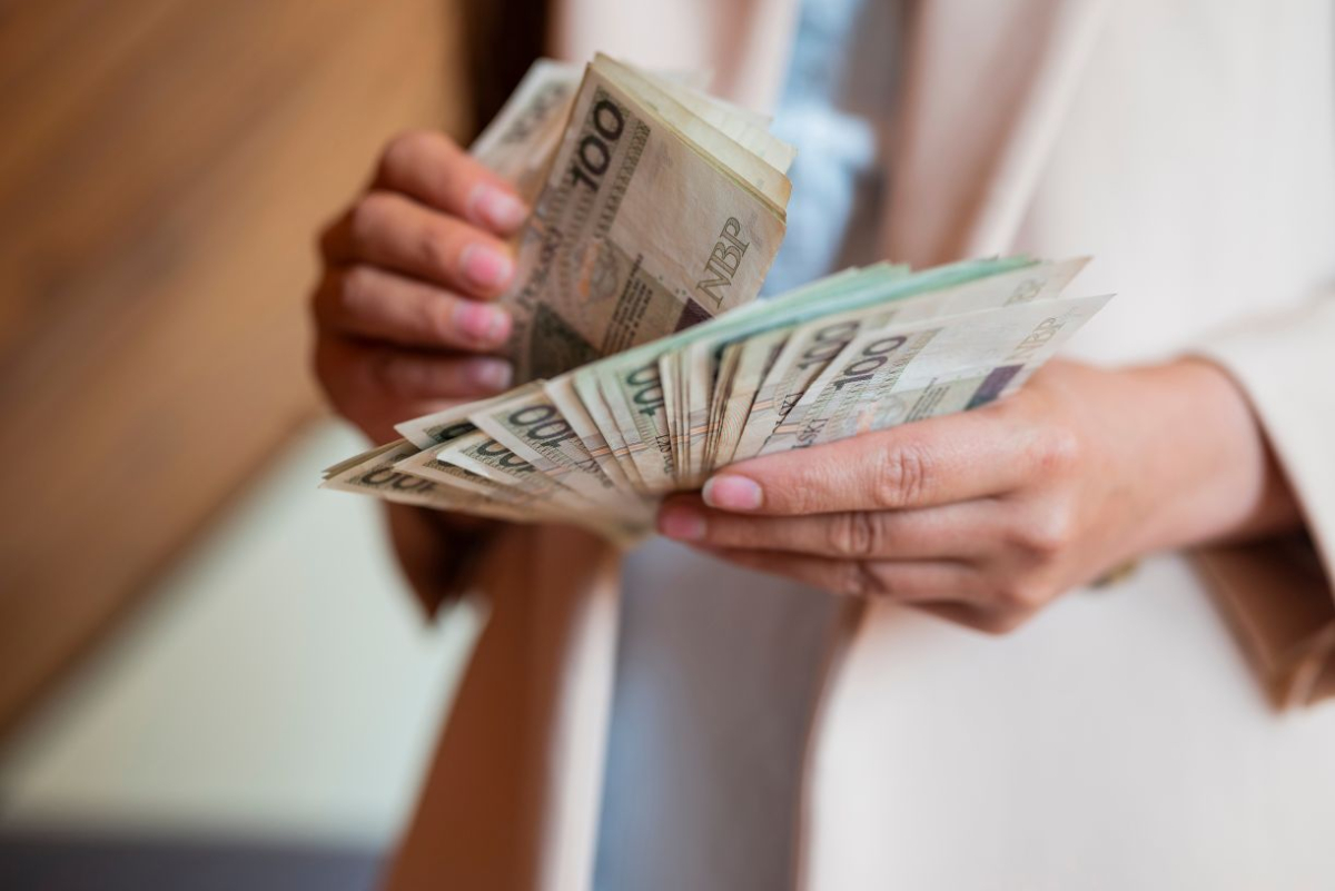 10 tysięcy złotych na dziecko bez względu na dochody. Nowe świadczenie od 1 września. Trzeba złożyć wniosek