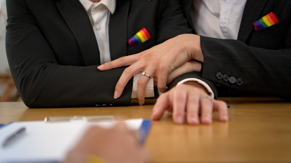 Jest interpretacja ogólna Ministra Finansów. Małżeństwa homoseksualne zrównano z heteroseksualnymi bez zmiany Konstytucji RP