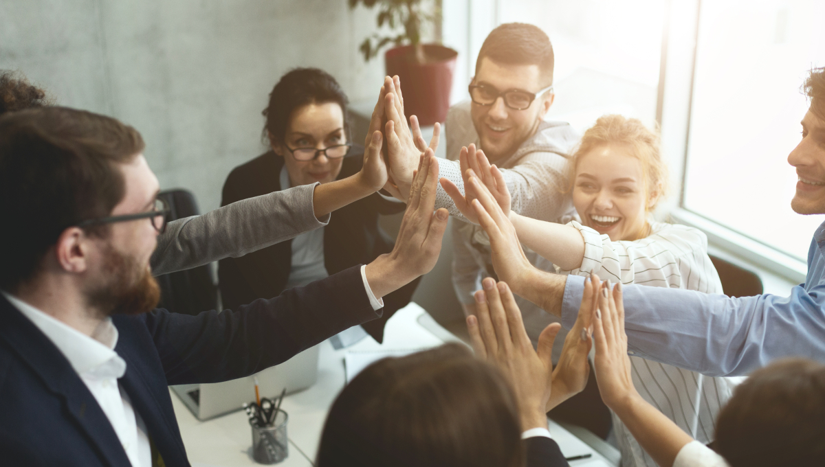 podwyżki, wynagrodzenia, pracownicy