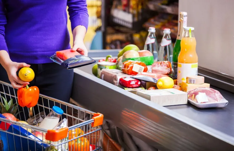 zakupy supermarket spożywcze inflacja