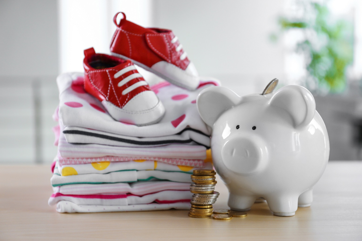 Becikowe dziecko świadczenie wyprawka pieniądze narodziny