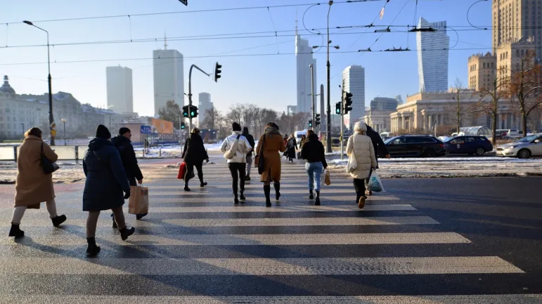 Tłum Warszawa ludzie