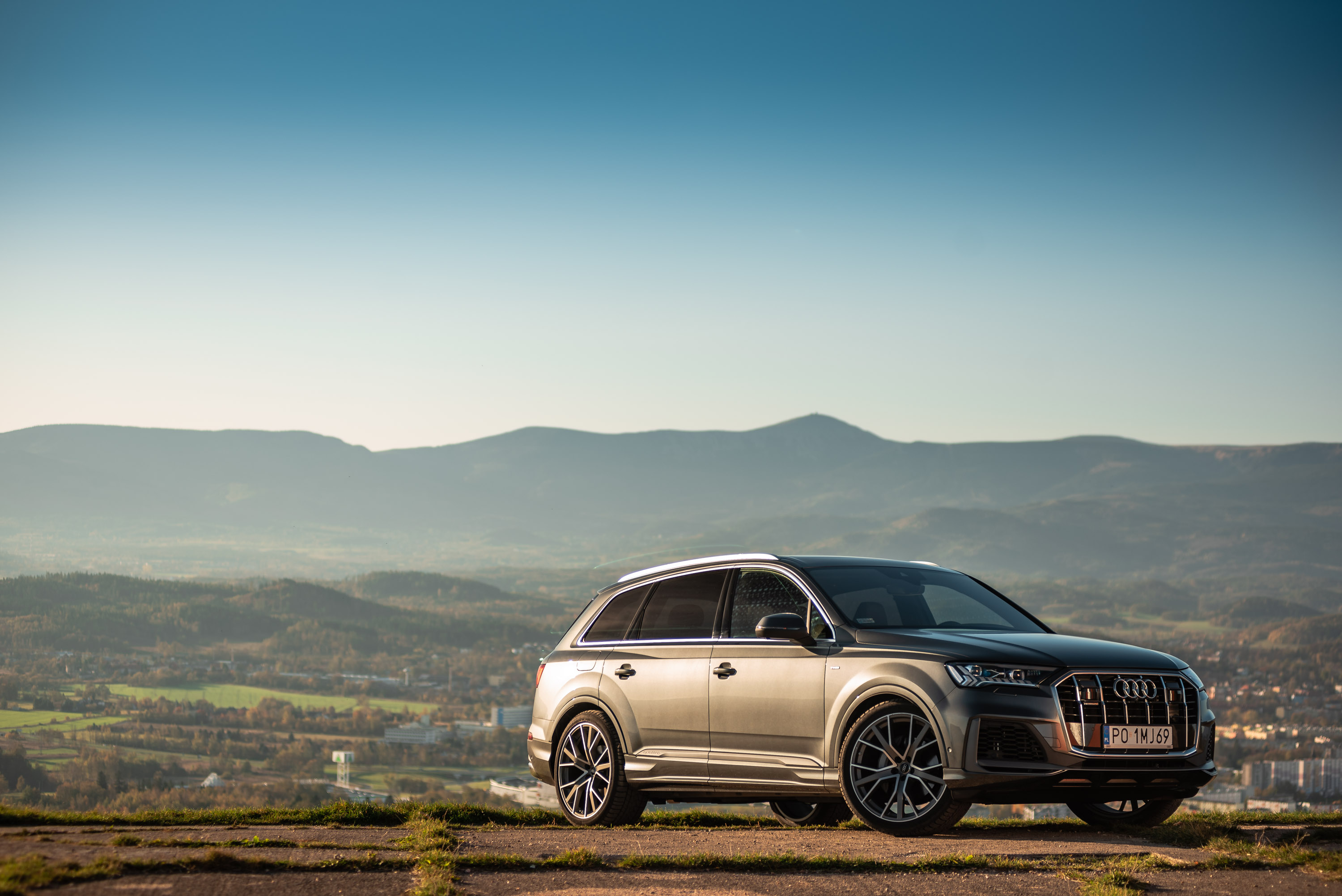 Pierwsza jazda: Audi Q7 - mocno technologiczny lifting