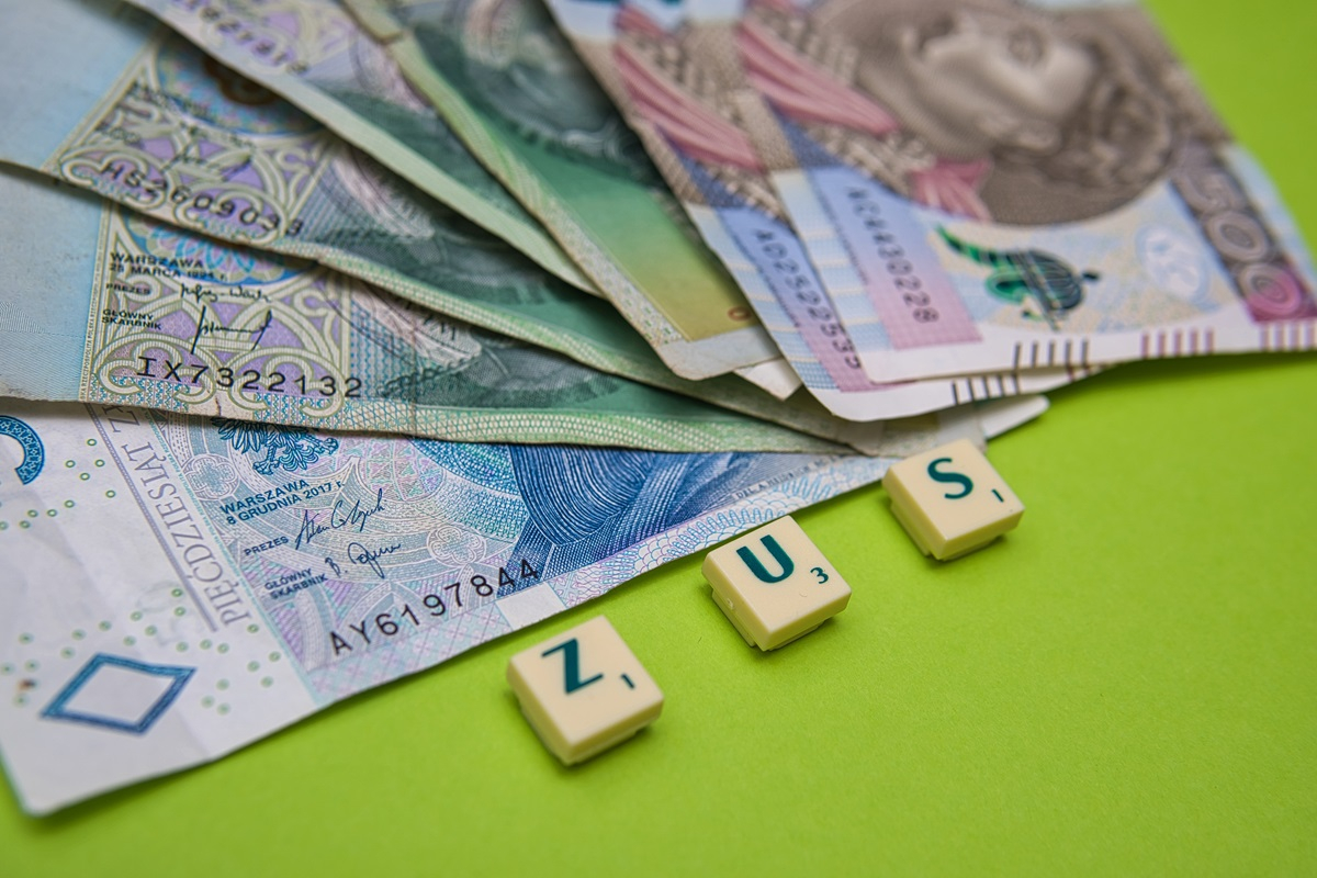 czternastka 2025 wpłaty zus konto emeryta