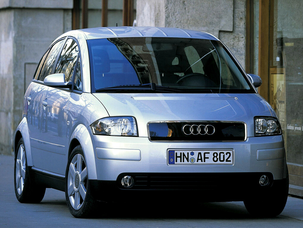Gdzie znajduje sie filtr paliwa: Audi A2 1.4 TDI?