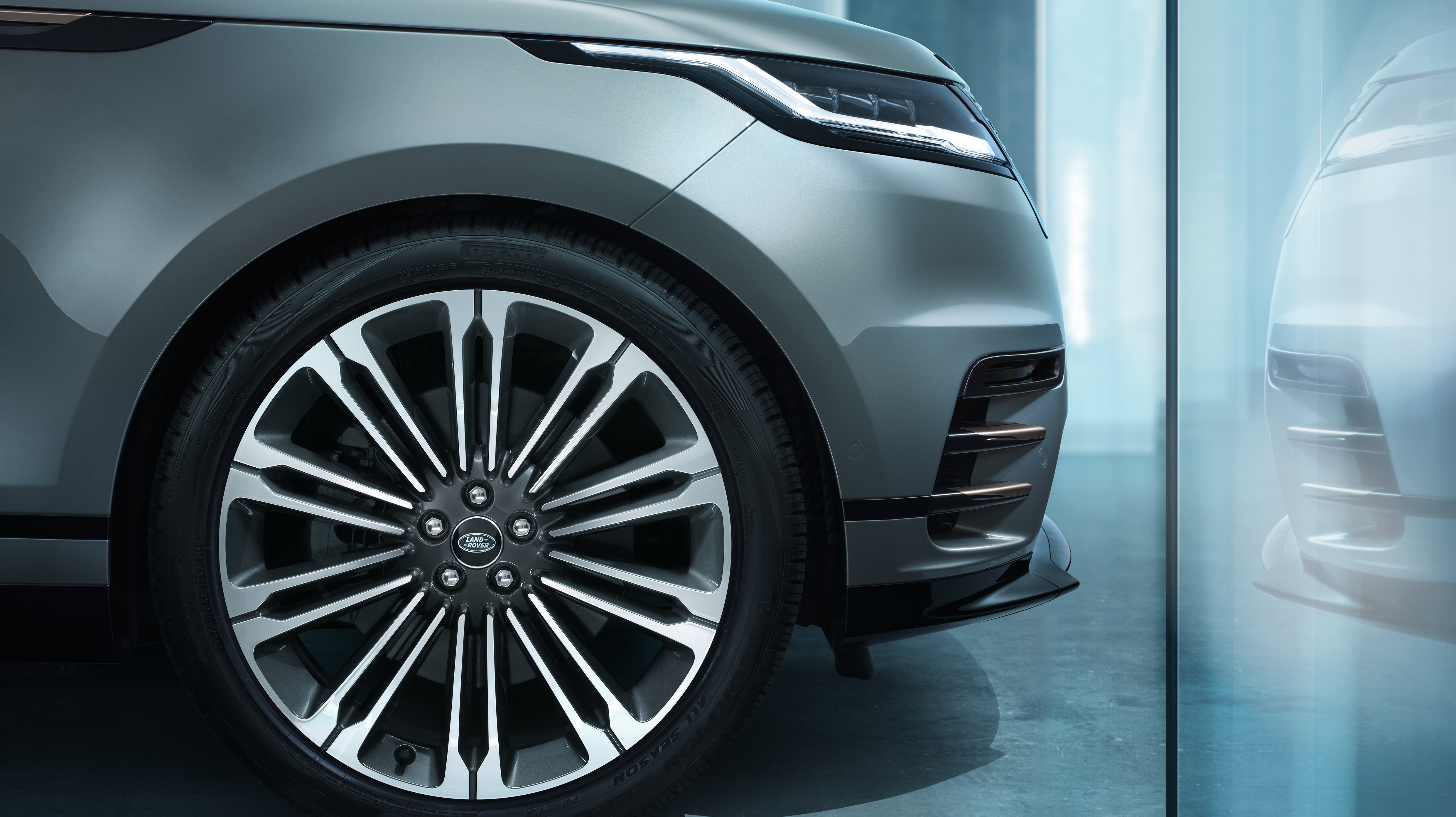 Range Rover Velar 2023 lifting