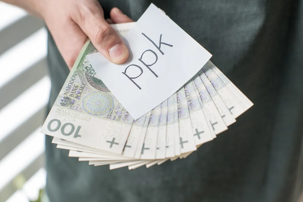 Dodatkowa wpłata do PPK. Taką możliwość ma uczestnik programu, a także pracodawca