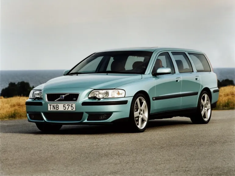 Oznaczenia silników Volvo V70 II - diesel czy benzyna?