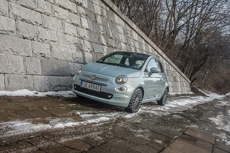 Fiat 500 Hybrid: lata mijają, a zmarszczek nie widać!