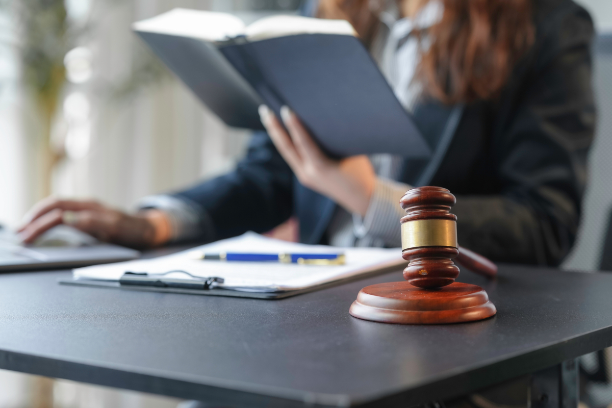 Jest ustawa i jest podpis Prezydenta! Studenci po 3. roku prawa mogą pracować w sądzie. Co to oznacza dla wymiaru sprawiedliwości?