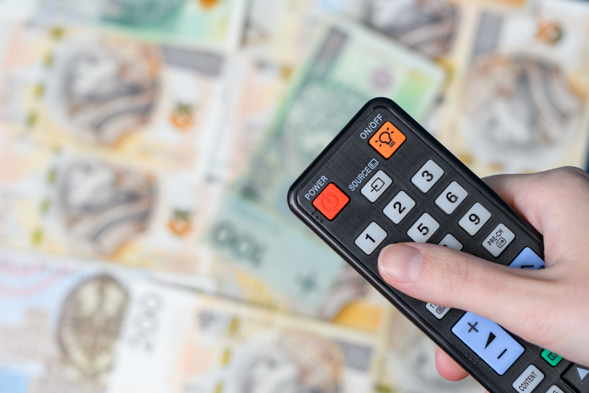 Likwidują abonament RTV? Będzie nowa opłata dla wszystkich Polaków. Pytanie, jak na tej zmianie wyjdziemy finansowo. Na plus czy na minus