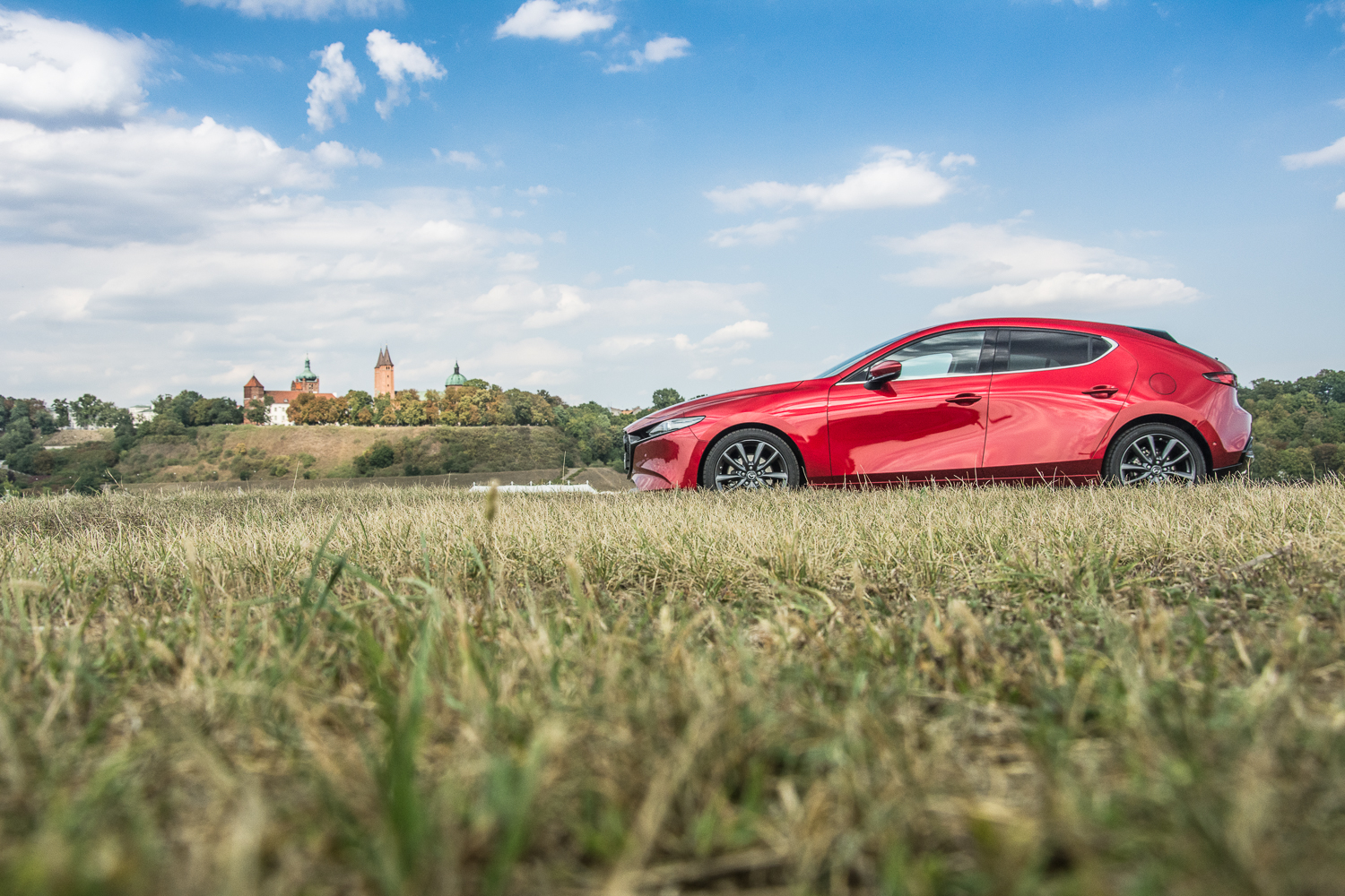 Test: Mazda 3 Hikari 2.0 Skyactiv-G - jest stylowa, ale nie… szybka