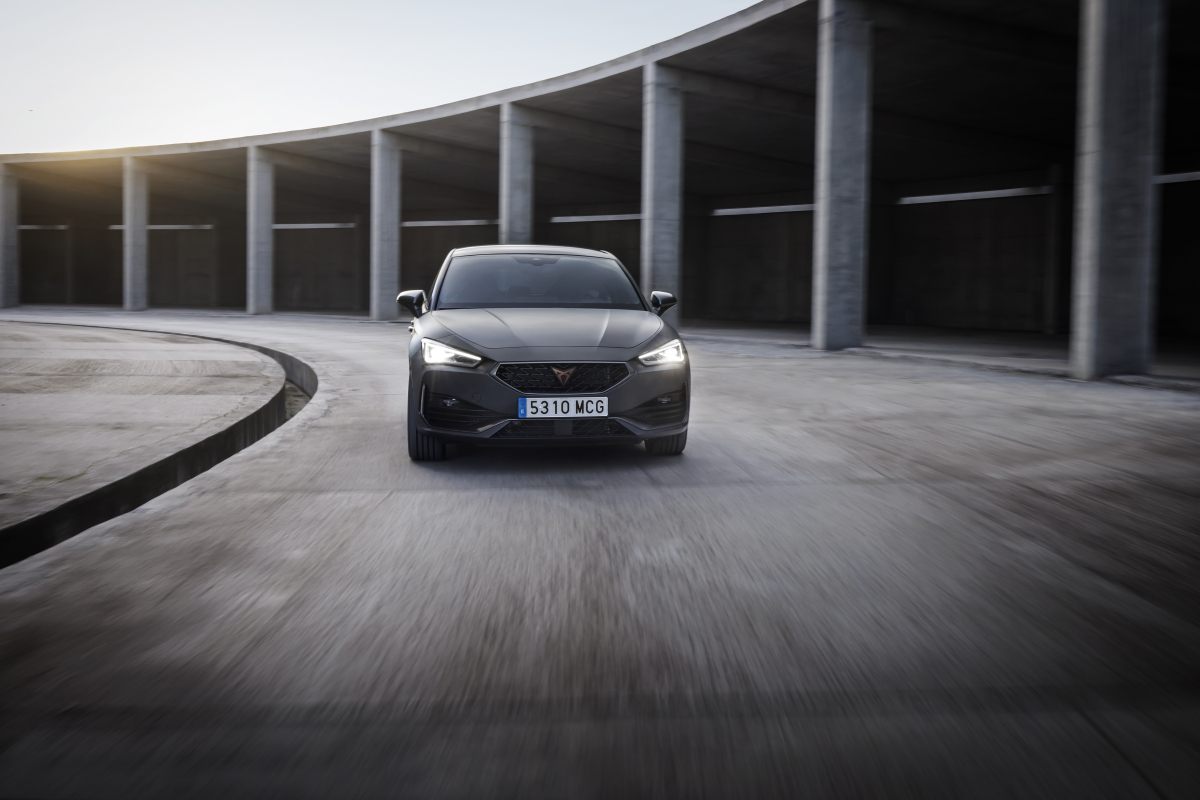 Cupra Leon eTSI 150 KM DSG