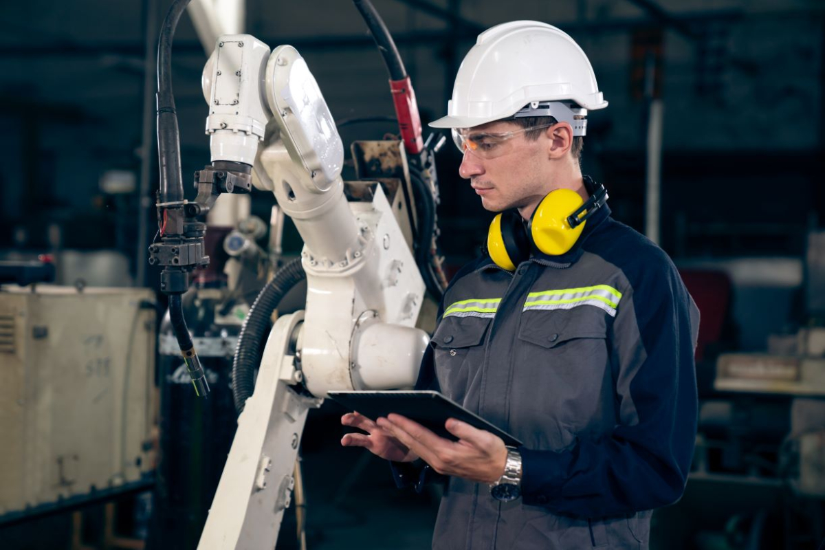 Międzypokoleniowe zespoły w erze nowych technologii. Jak współpracować skutecznie?