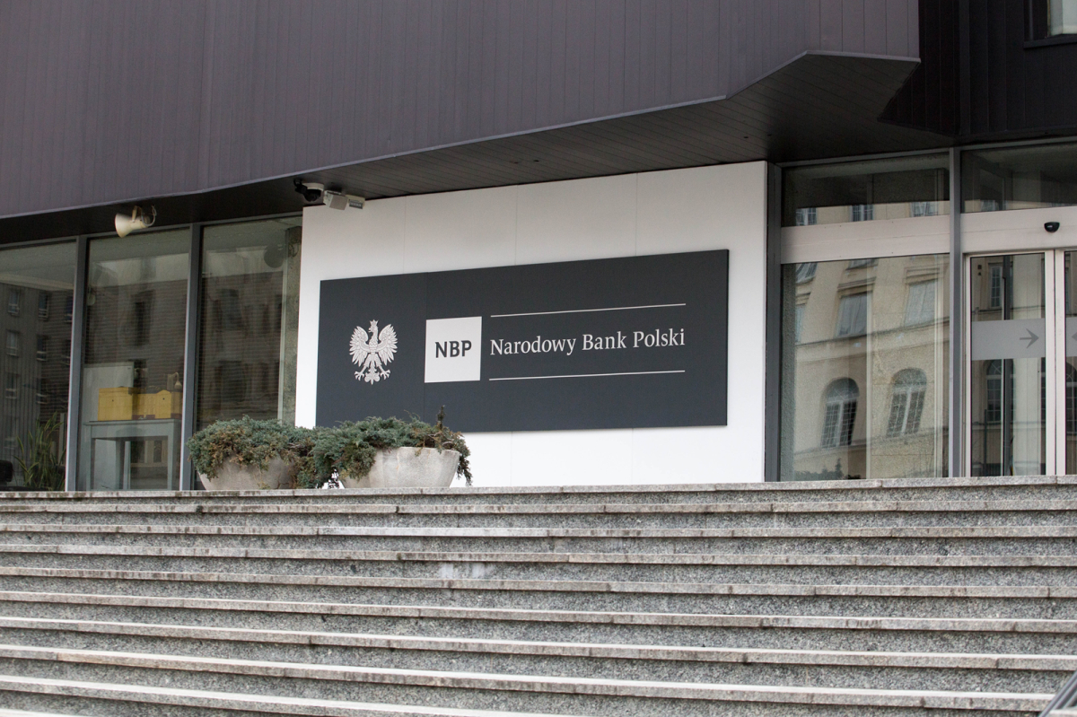 Kiedy raty kredytów będą w końcu niższe. Czy hipoteki i pożyczki potanieją od października 2026 roku