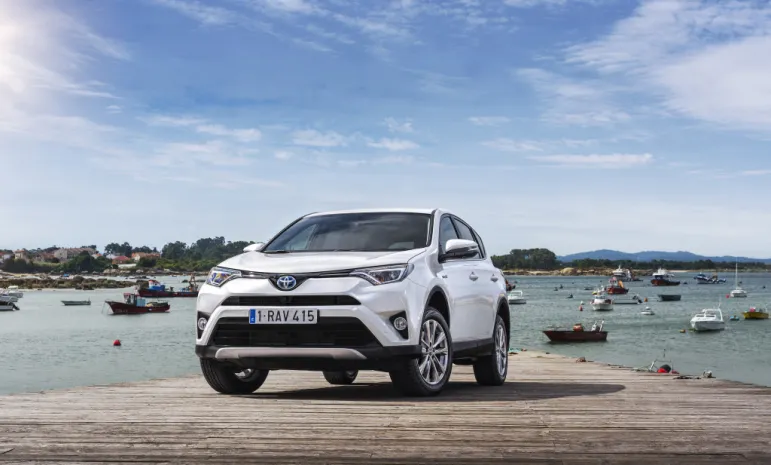 Używane: Toyota RAV4 IV (2013 - 2019) - opinie i typowe usterki