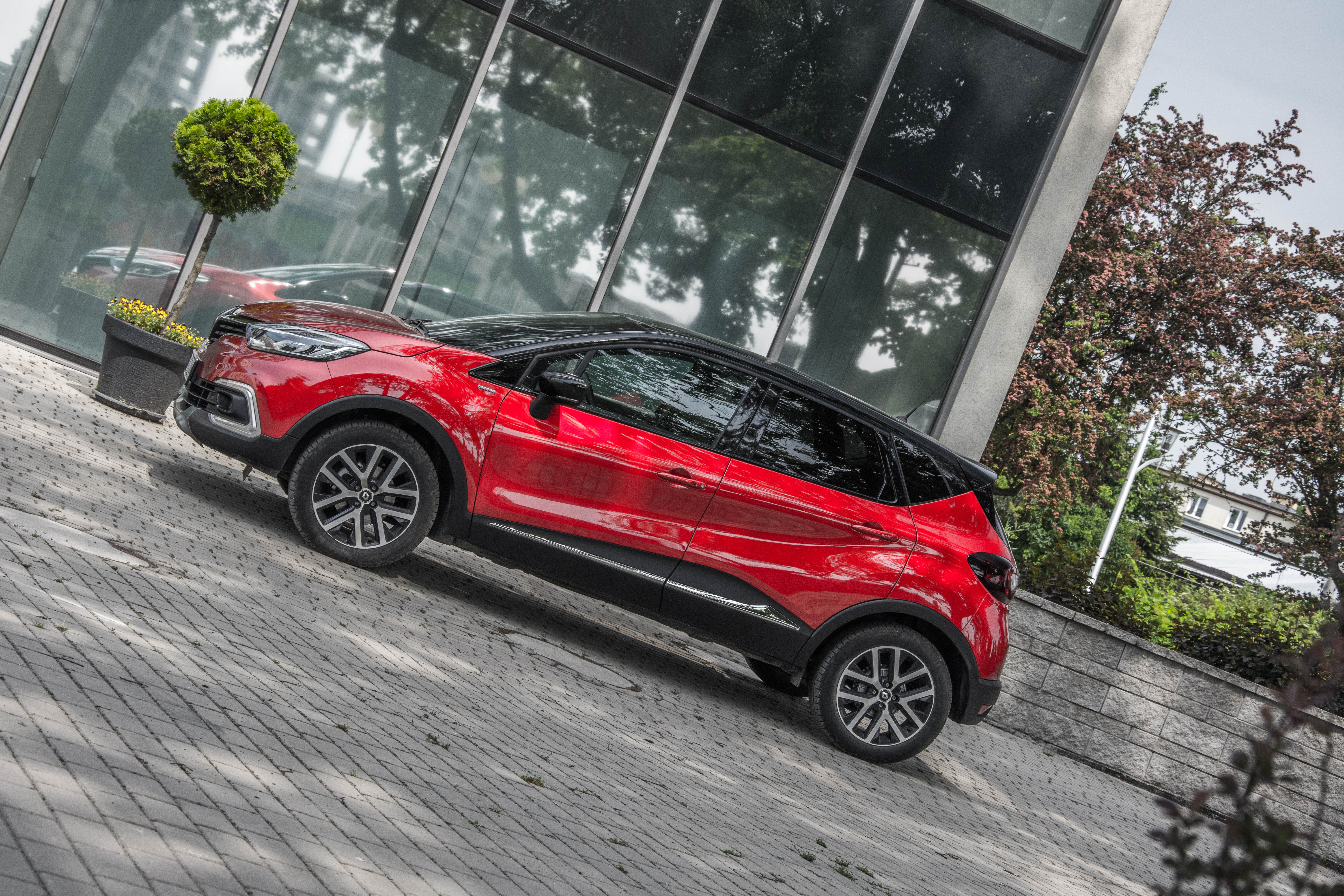 Test: Renault Captur TCe 130 FAP Red Edition - pewny siebie Francuz