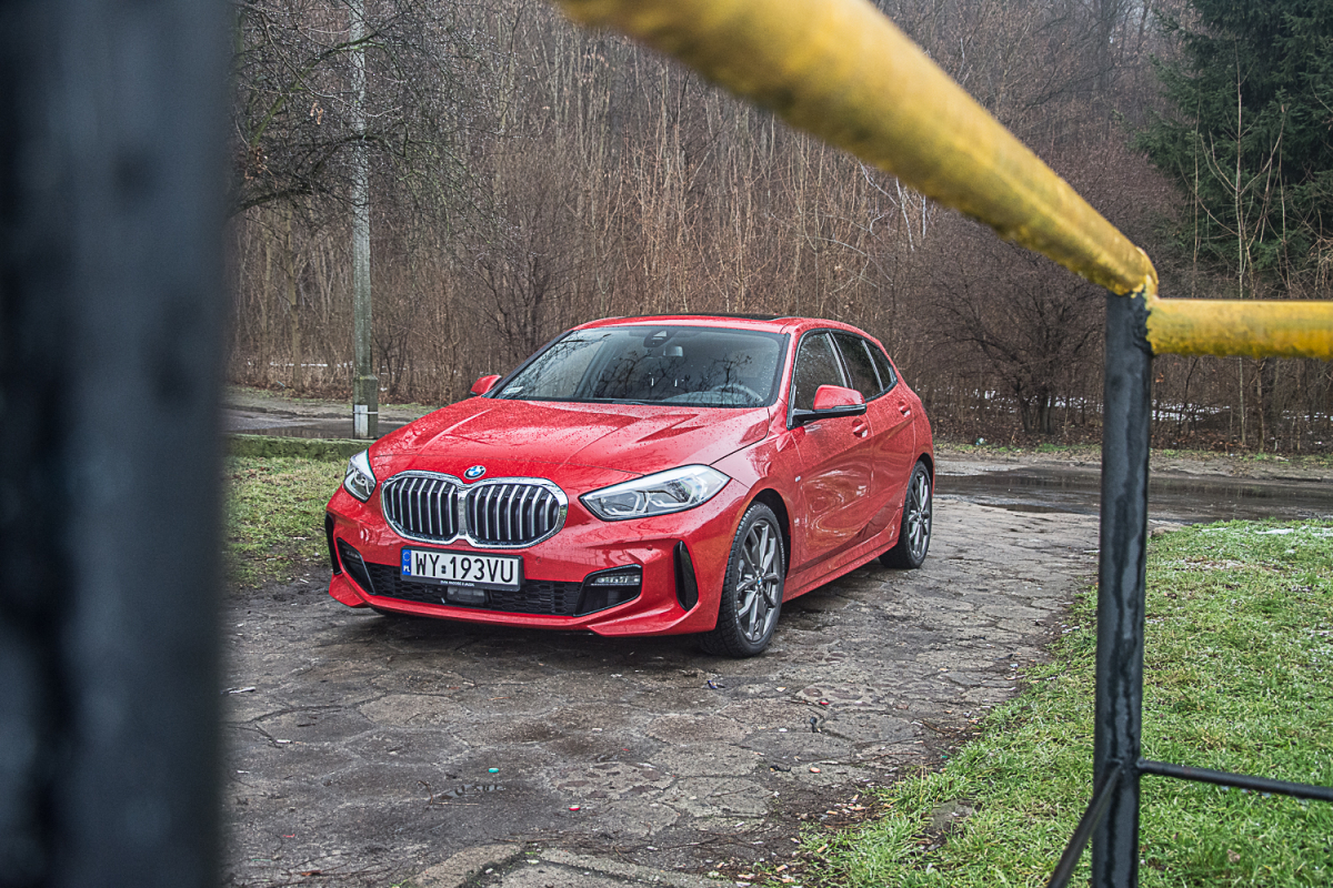 Test: BMW 118i M Sport - najlepiej prowadzący się kompakt?