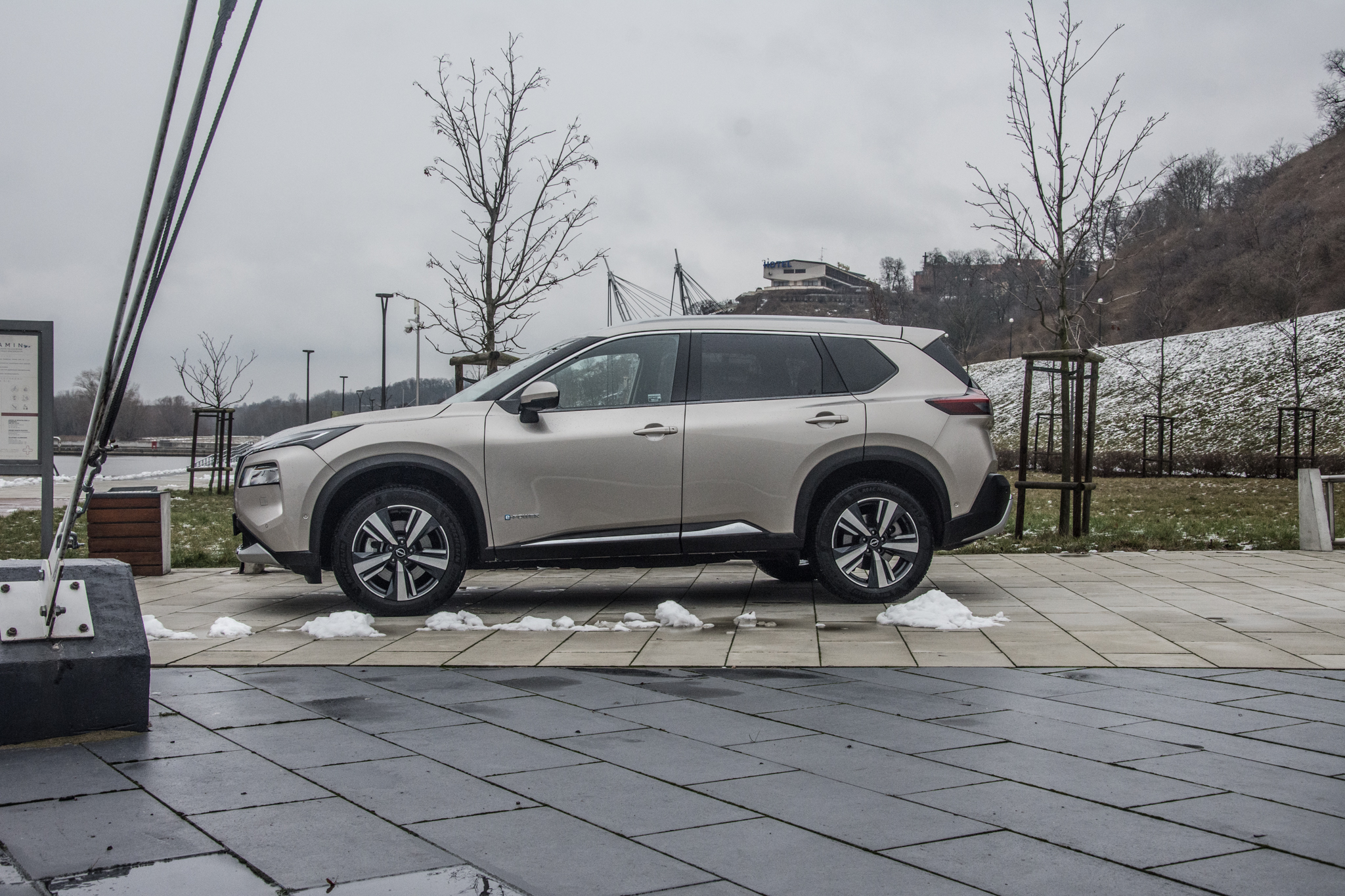 test nissan x-trail e-power e-4orce 213 km