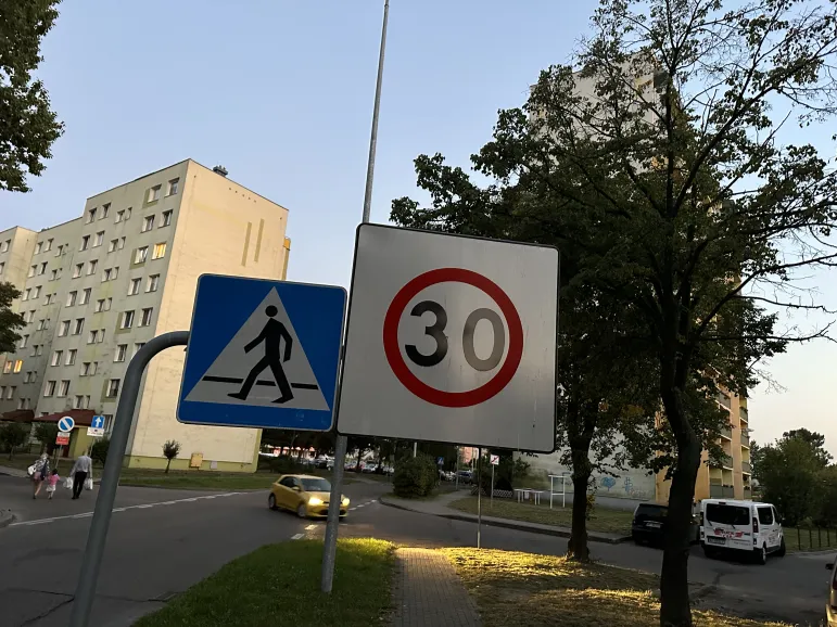 ograniczenie prędkości do 30 km/h Bolonia, ograniczenie prędkości do 30 km/h w mieście