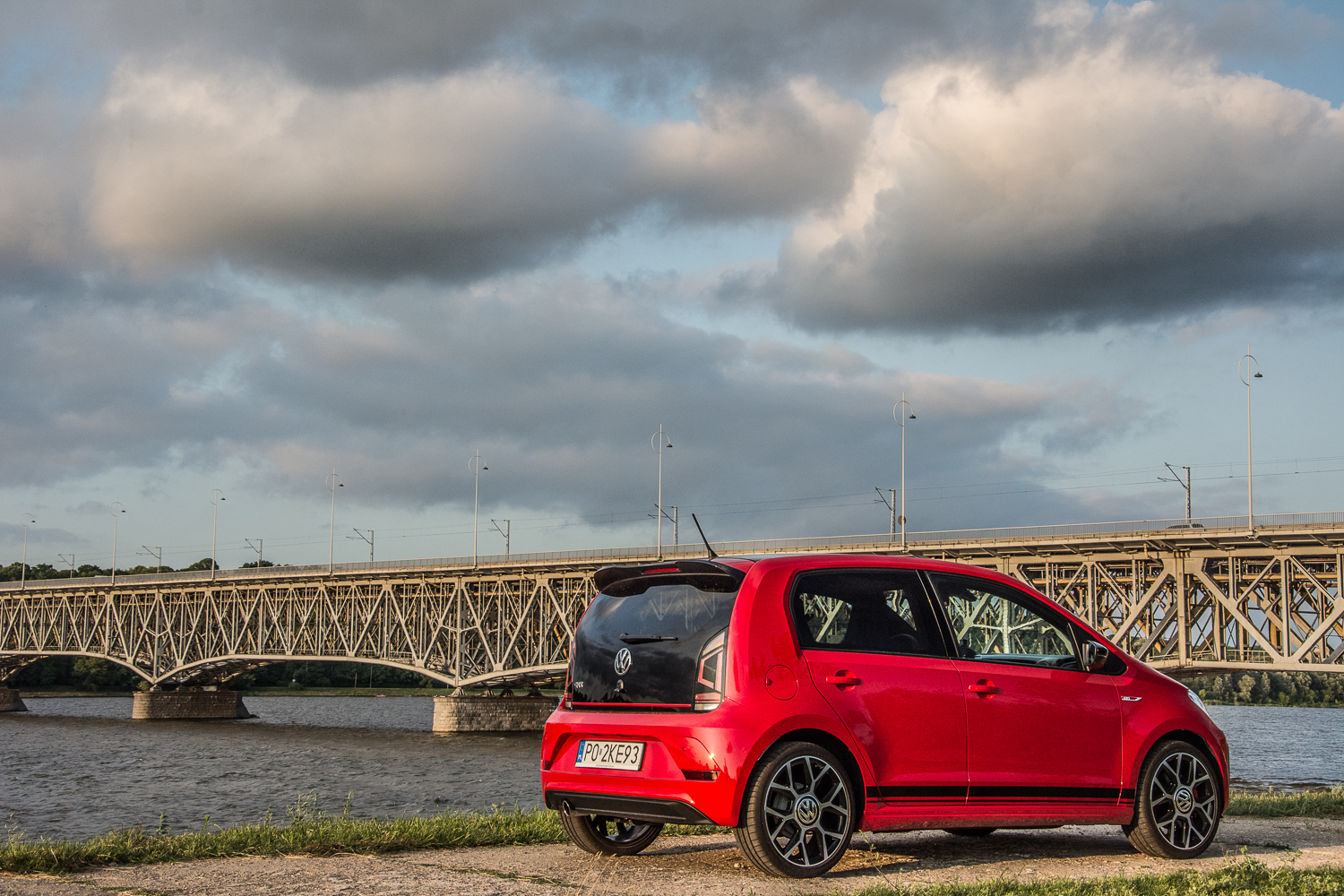 Test: Volkswagen Up GTI - stylistycznie Golf, dźwiękowo Mustang junior!