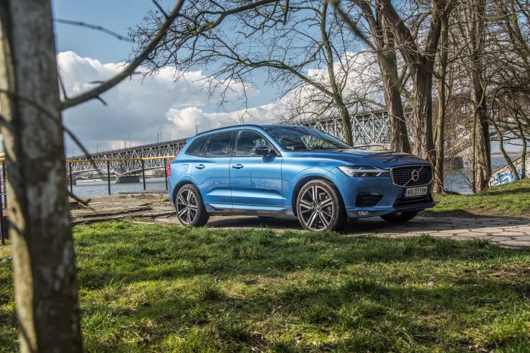 Test: Volvo XC60 R-Design B5 Mild Hybrid AWD - to chyba nie SUV…