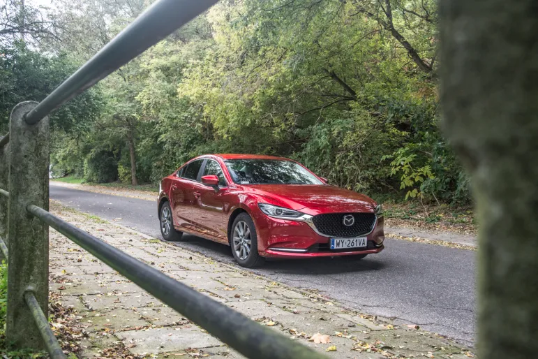 Test: Mazda 6 2.0 SkyActiv-G: emerytura nie dla niej. I dobrze!