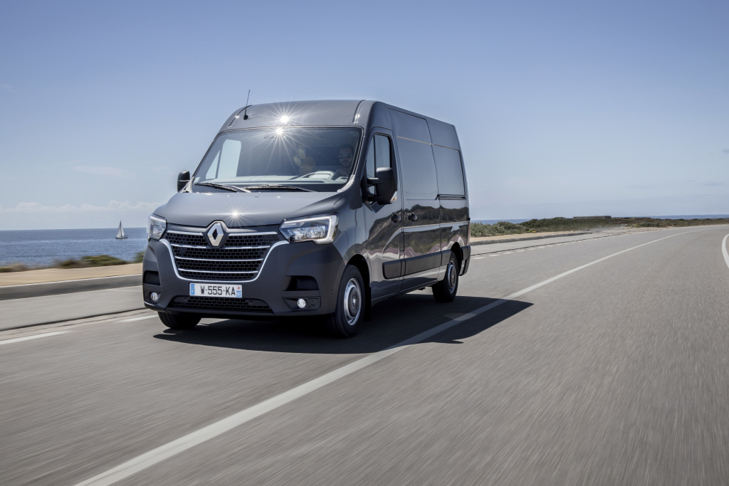 Renault Master, Master, Renault, Renault liderem rynku aut dostawczych w Polsce w roku 2022
