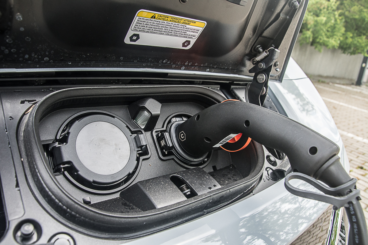 Jakich samochodów elektrycznych szukają Polacy?