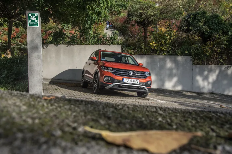 Test: Volkswagen T-Cross – urokliwy i niemiecki. To idzie w parze?