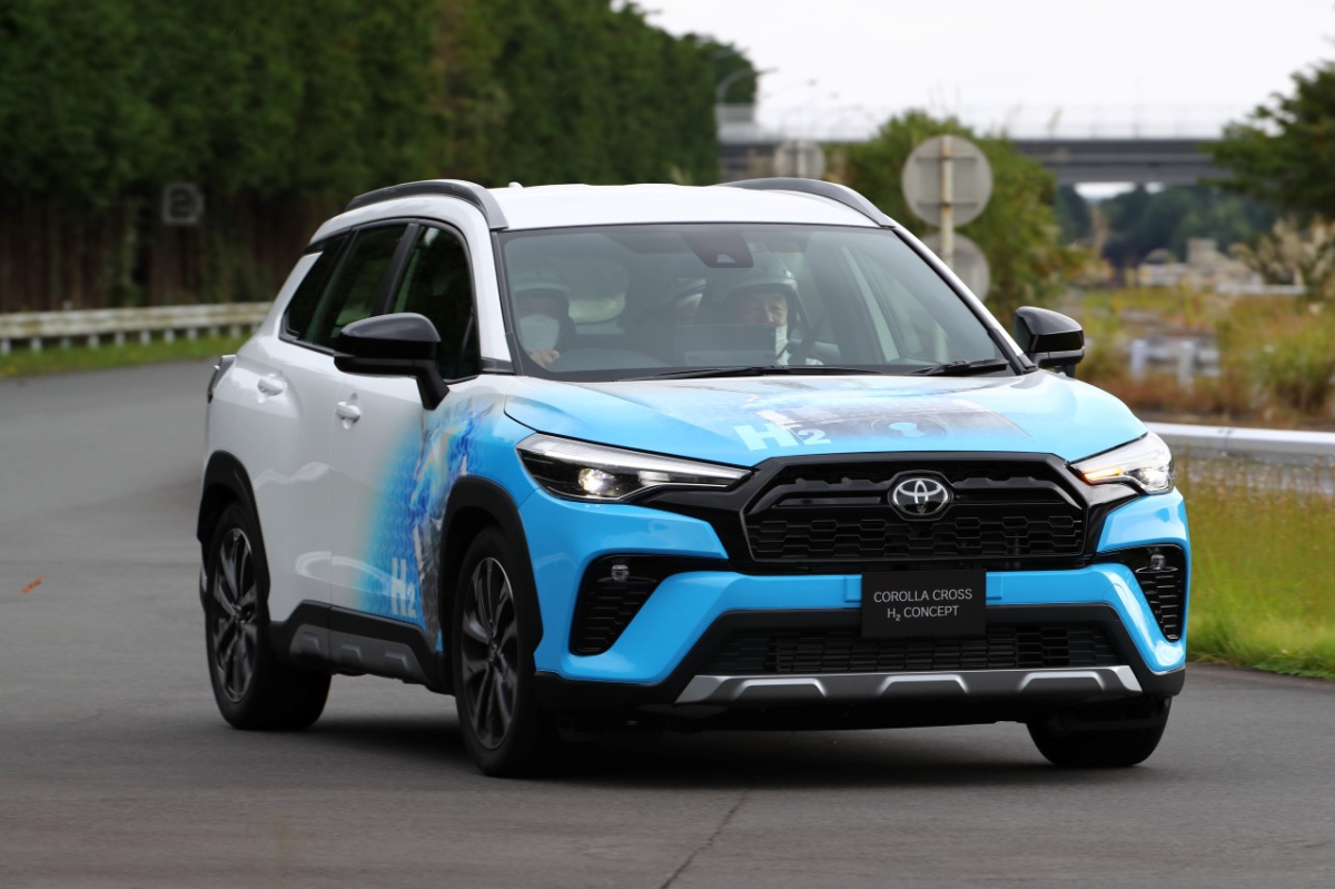 Spalinowa Corolla Cross na wodór! Ma bezpośredni wtrysk wodoru!