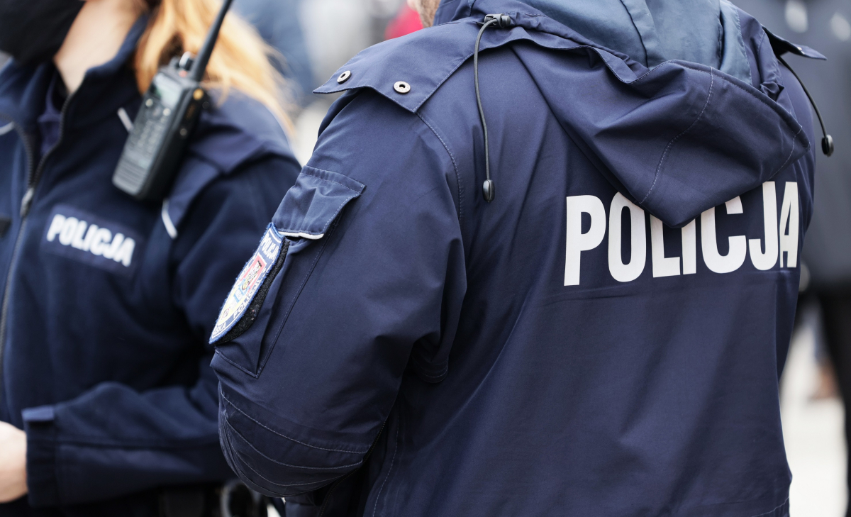 Odznaka policyjna - od 2023 nowy wzór legitymacji policjantów
