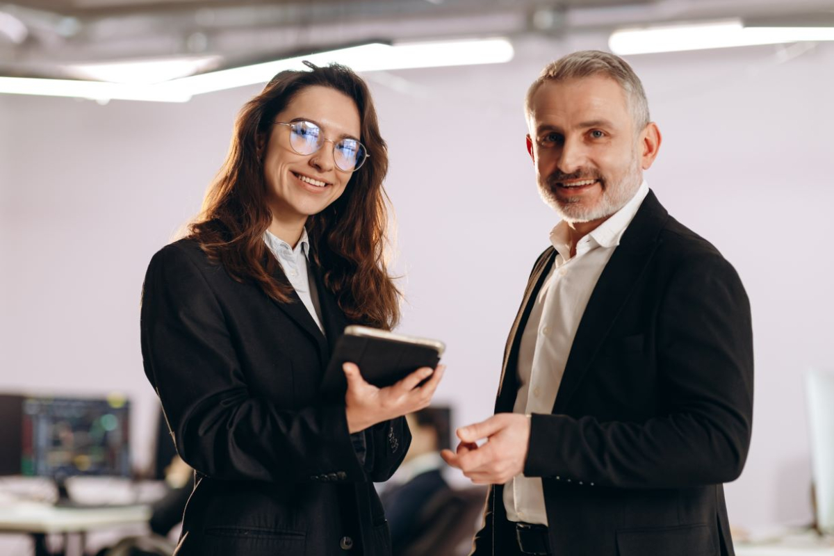 pa asystent asystentka dyrektor prezes kierownik firma praca