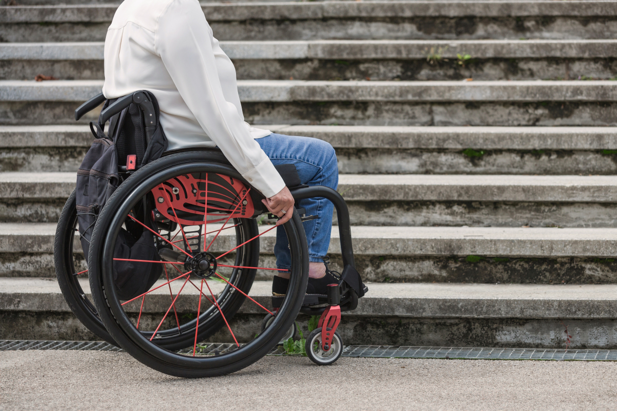 niepełnosprawność niepełnosprawni stopień niepełnosprawności centralna wypożyczalnia sprzętu PFRON Maja Nowak technologia wspomagająca