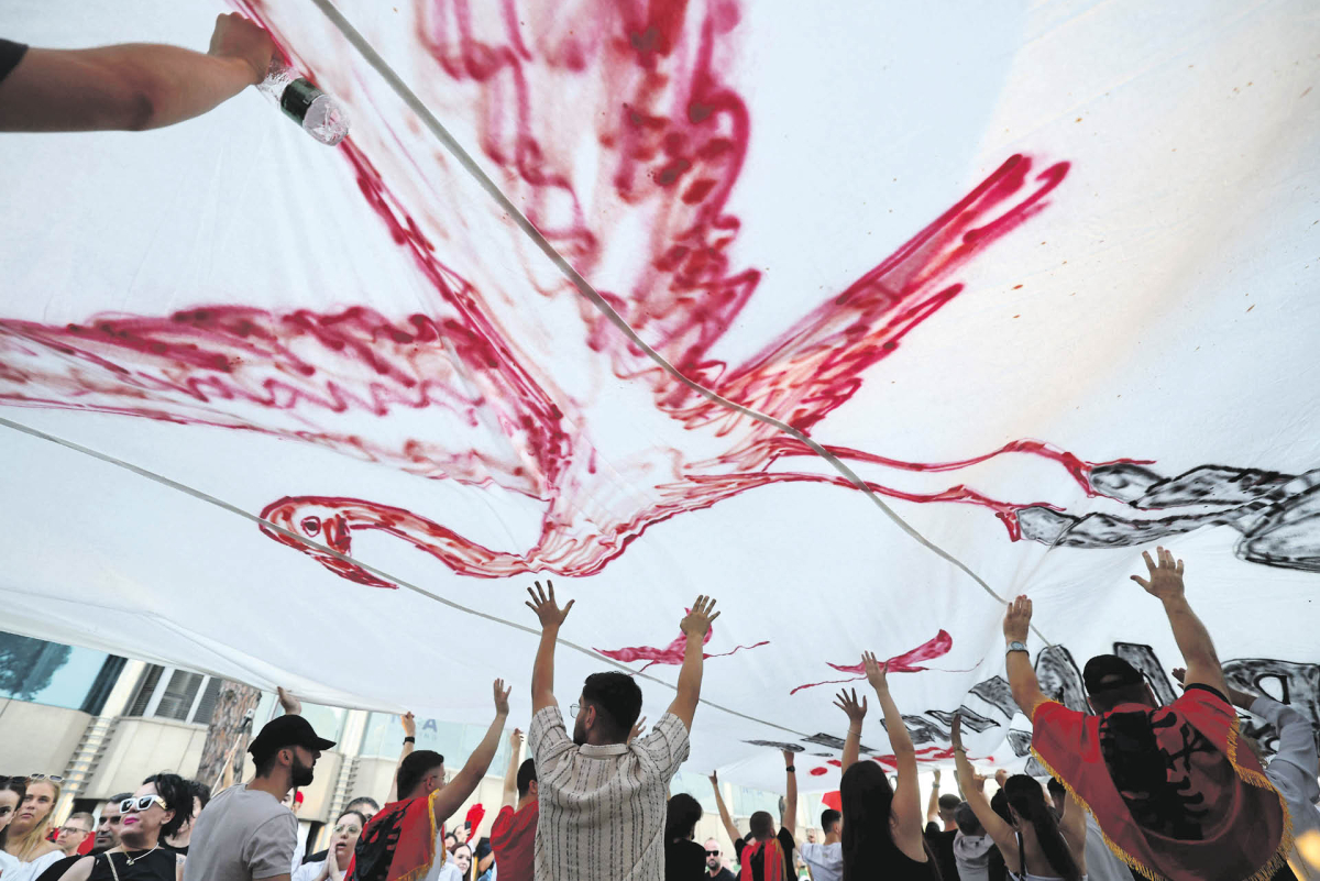 Demonstracja przed siedzibą albańskiego premiera. Tirana, 4 lipca 2026 r.