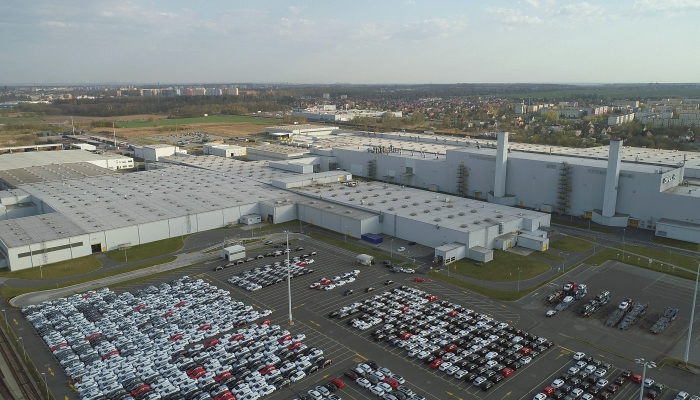 Zakład Opla w Gliwicach - PSA będzie tam składać duże dostawczaki!