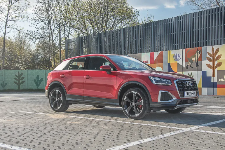 Test: Audi Q2 po liftingu. Recepta jest prosta: benzyniak i automat