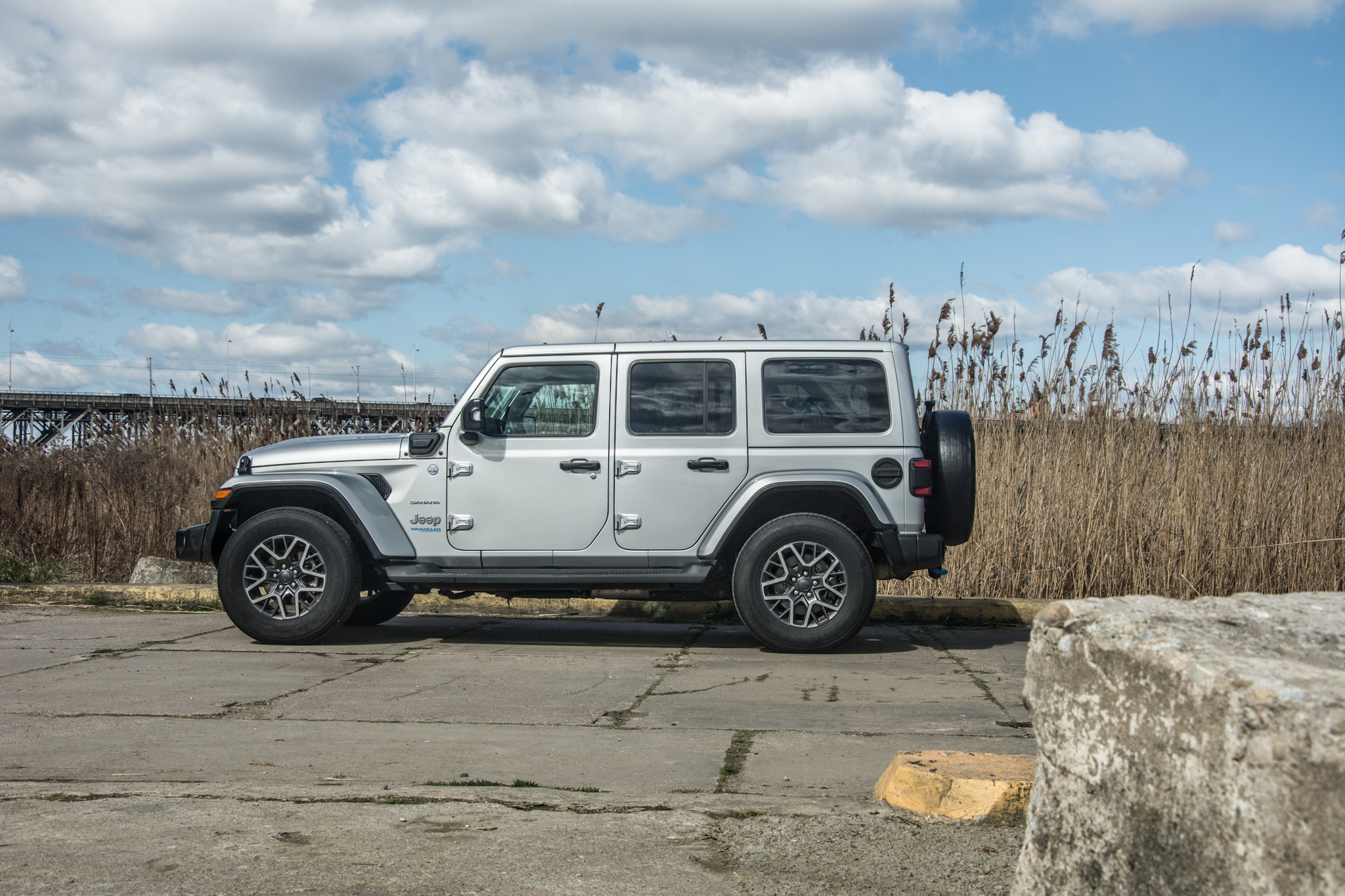 Test Jeep Wrangler 4XE Sahara, Jeep Wrangler 4XE Sahara, test Jeep Wrangler 4XE, Jeep Wrangler plug-in, hybrydowy Jeep Wrangler, Jeep Wrangler plug-in hybrid