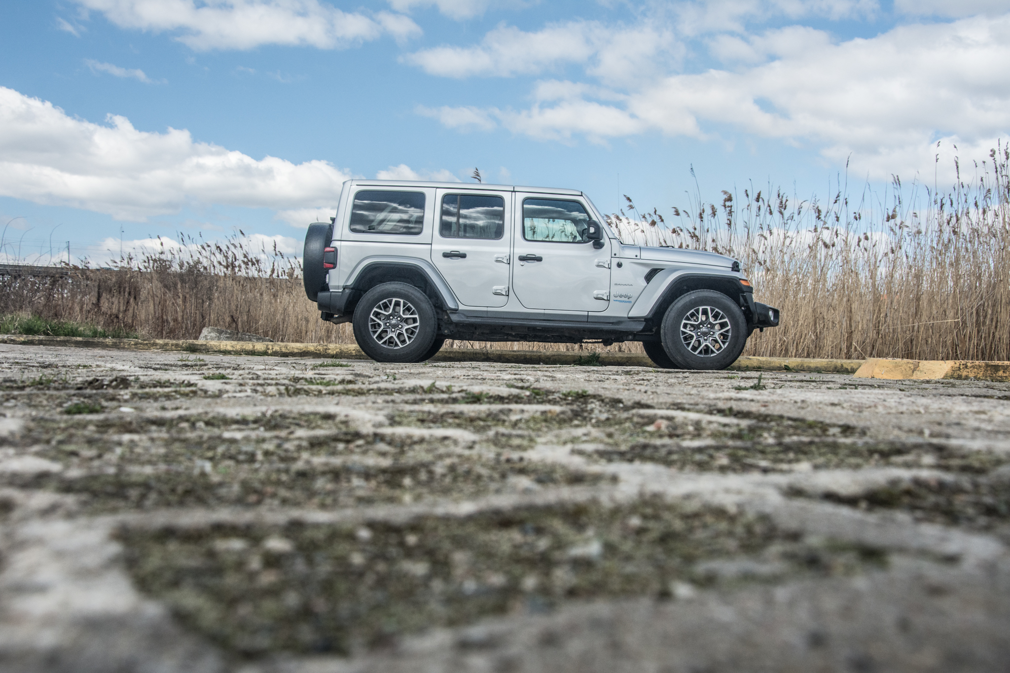 Test Jeep Wrangler 4XE Sahara, Jeep Wrangler 4XE Sahara, test Jeep Wrangler 4XE, Jeep Wrangler plug-in, hybrydowy Jeep Wrangler, Jeep Wrangler plug-in hybrid