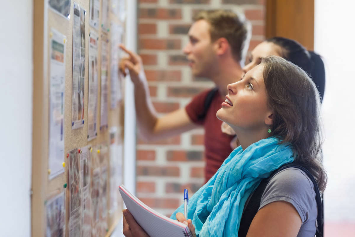 Studenci i przedsiębiorczość: jak młodzi ludzie łączą naukę z pierwszym doświadczeniem biznesowym