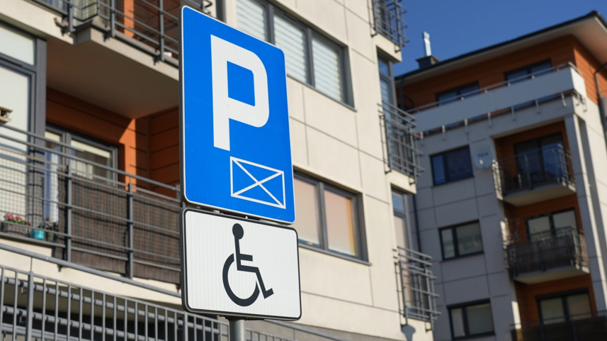 Są obawy o planowane ułatwienia w składaniu wniosków o karty parkingowe