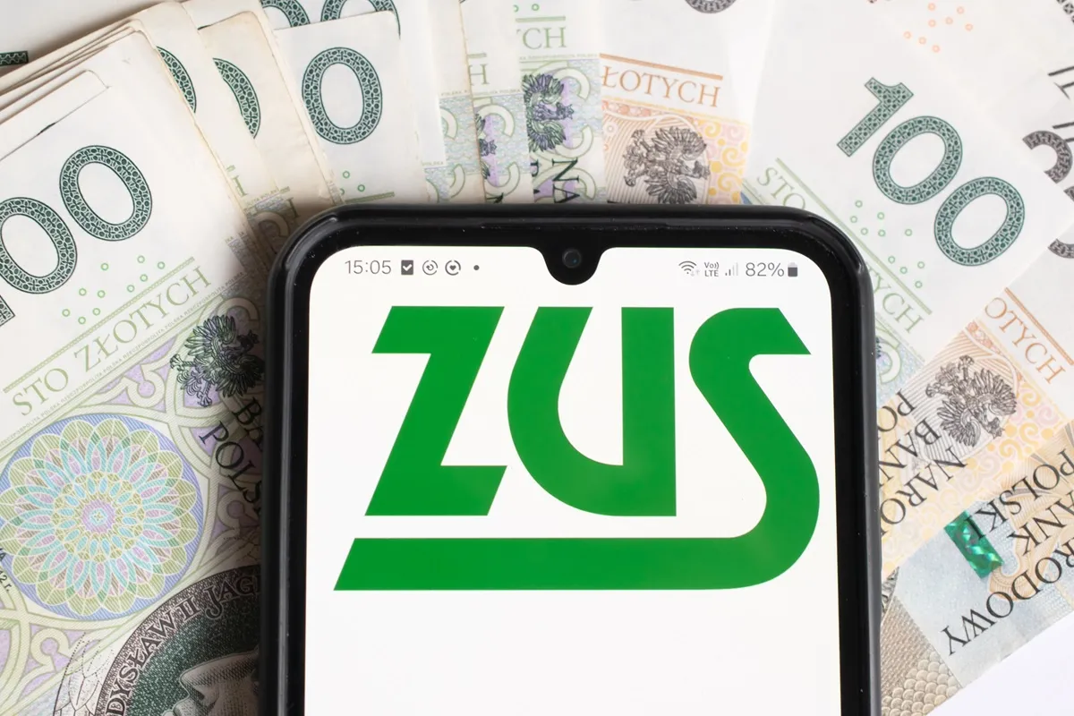 Co miesiąc ZUS wypłaci 2704,71 zł. Kto uzyska to świadczenie?