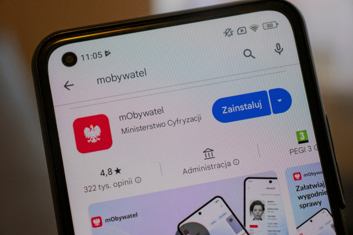 Jak zgłosić stłuczkę w mObywatelu? Ta funkcja cieszy się popularnością