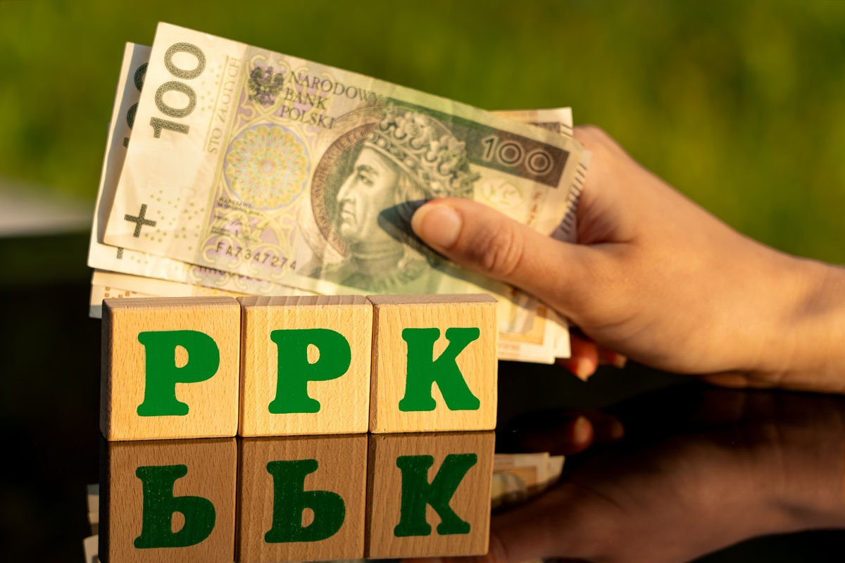 Śmierć pracownika przed wypłatą, a po wypłacie wynagrodzenia. Jaka jest różnica w PPK?