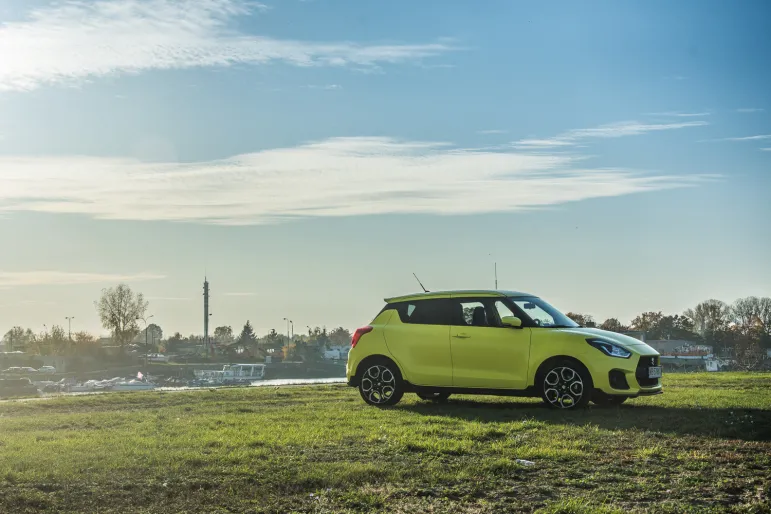 Test: Suzuki Swift Sport 1.4 BoosterJet 140 KM - szaleniec, ale bardzo… rozsądny!