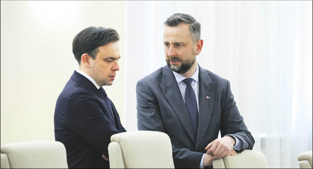 Ministrowie finansów Andrzej Domański i obrony narodowej Władysław Kosiniak-Kamysz