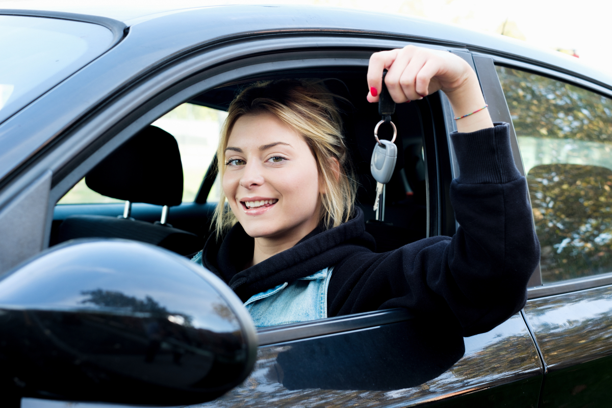 Jakie pierwsze auto dla nastolatka? Jest rozwiązanie, dostępne nawet na kategorię AM od 14 lat